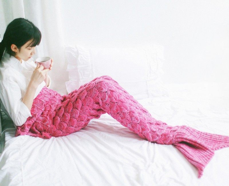 Fish Scale Mermaid Knit Blanket